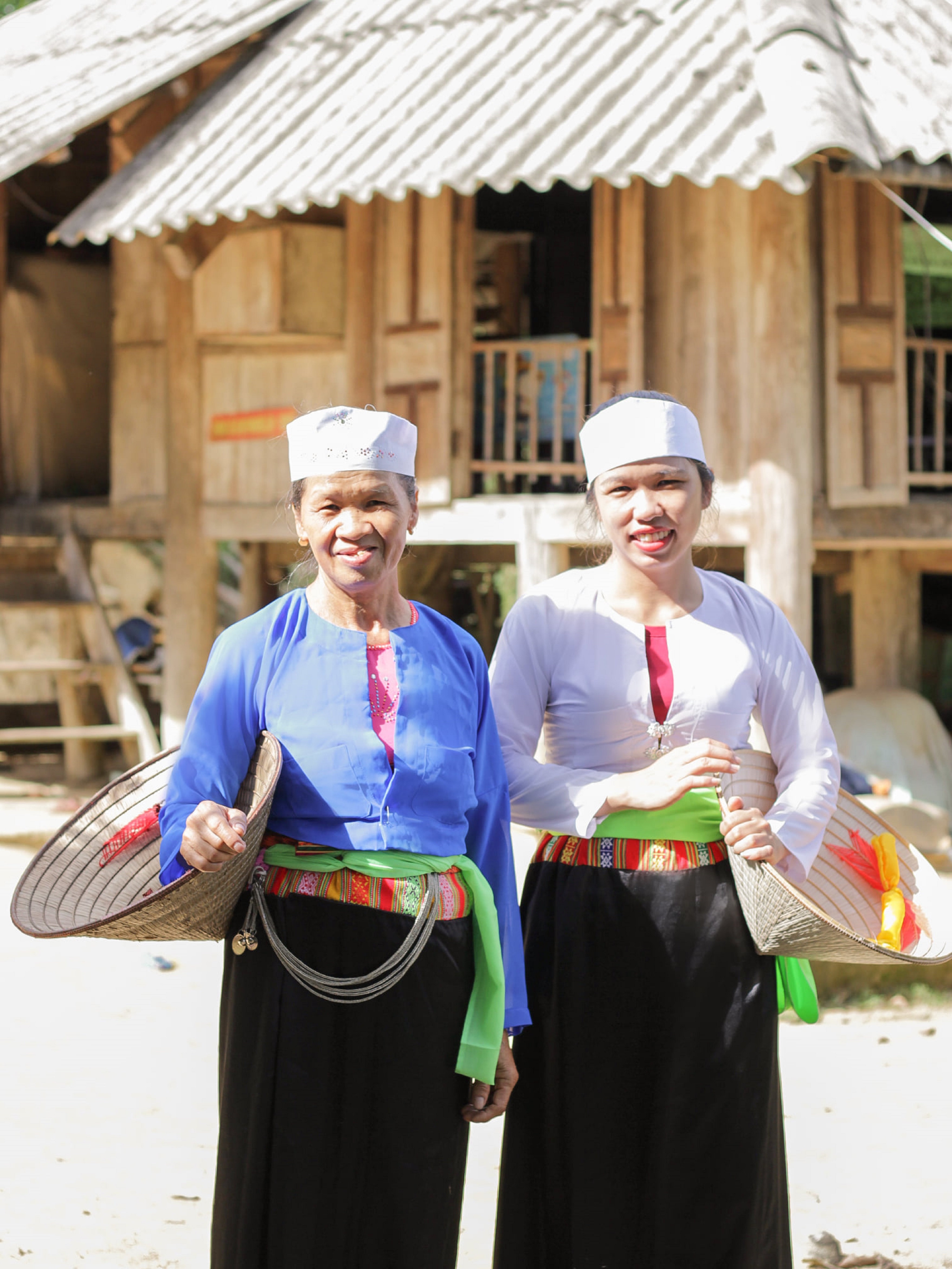 Độc đáo trang phục các dân tộc ở Sơn La khi mùa xuân về