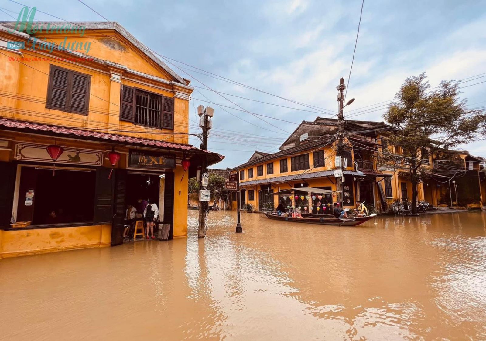 Hội An mùa lụt vẫn đẹp đến nao lòng