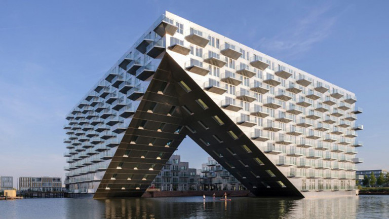 Hà Lan: Công trình nhà ở có thiết kế góc cạnh nổi trên mặt nước