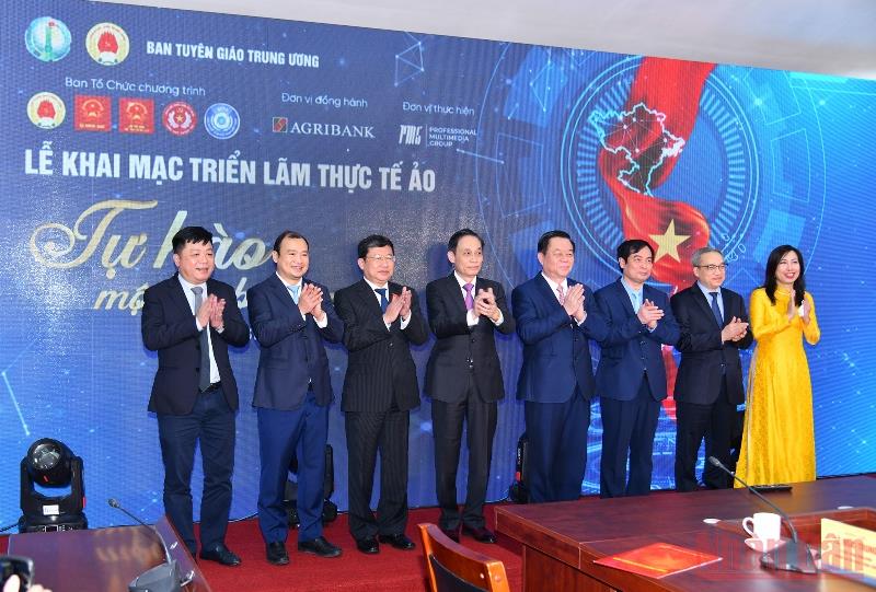 Khai mạc Triển lãm thực tế ảo “Tự hào một dải biên cương”