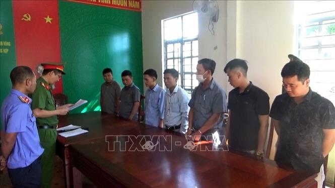 Lâm Đồng: Khởi tố 7 cán bộ 'bảo kê' phá rừng