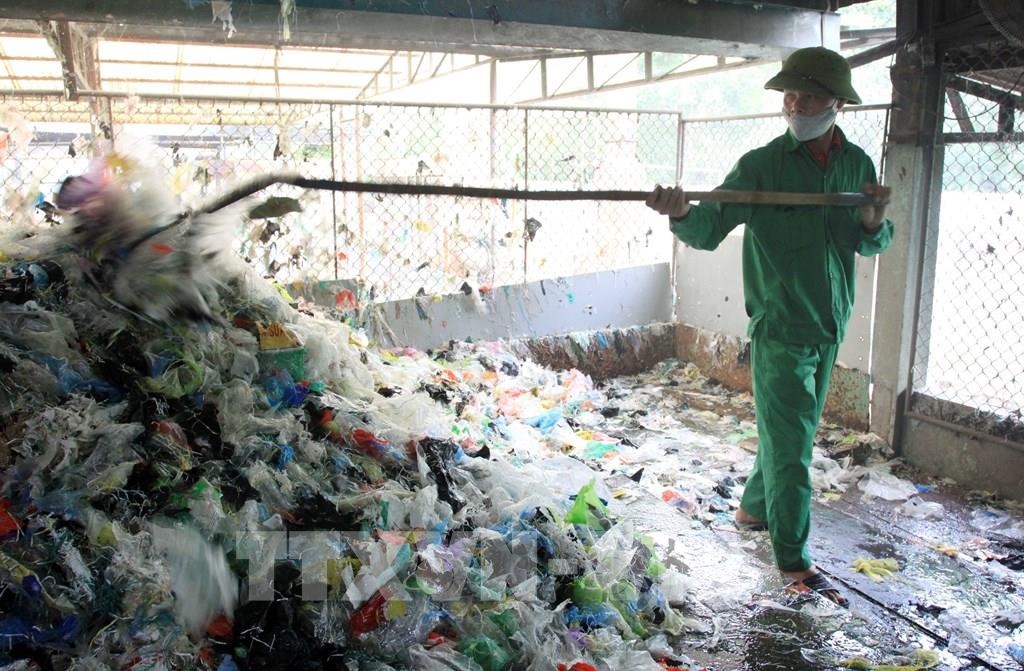 Doanh nghiệp đẩy mạnh tái chế sau sản xuất