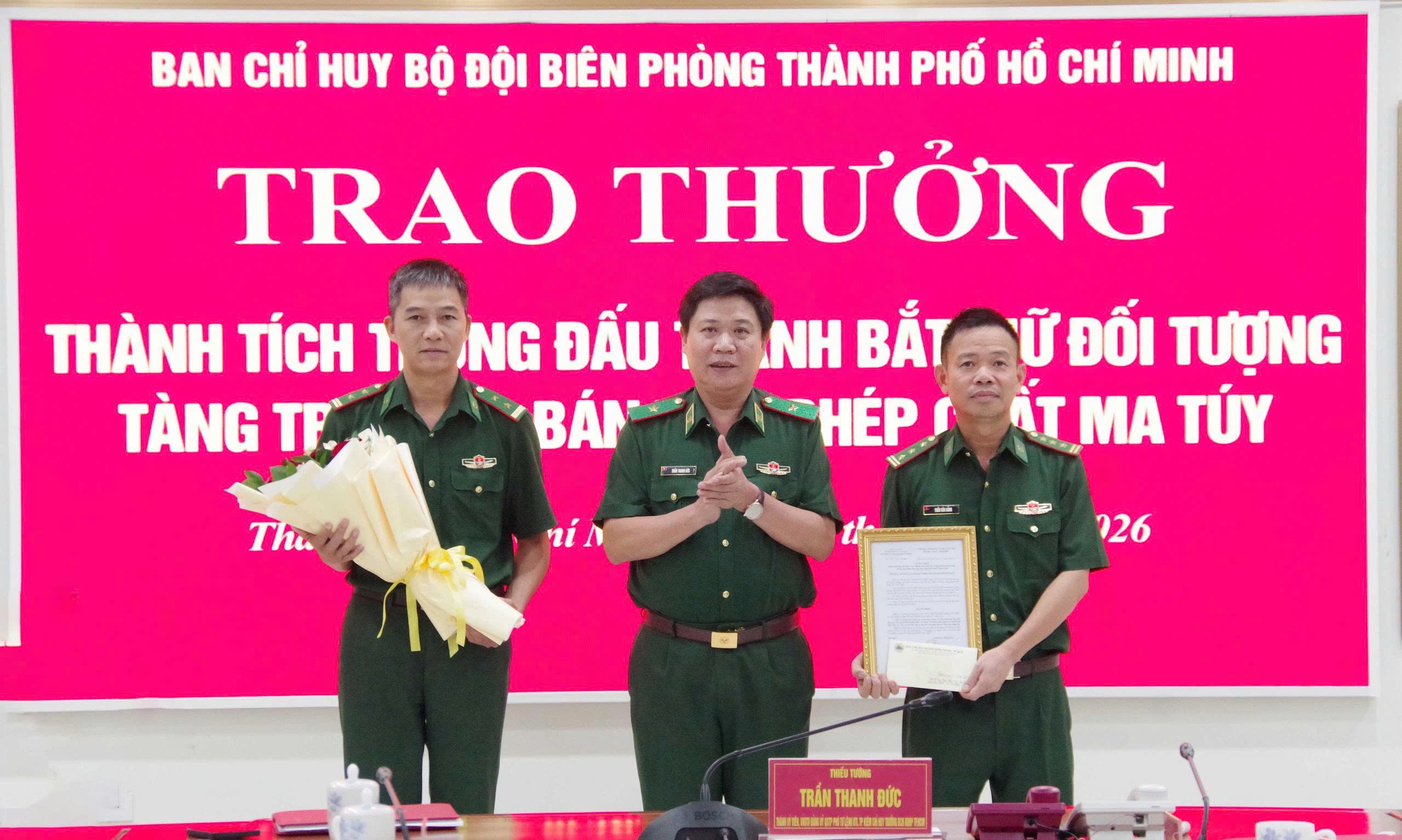 Bộ đội Biên phòng TP.HCM trao thưởng tổ đánh án ma túy