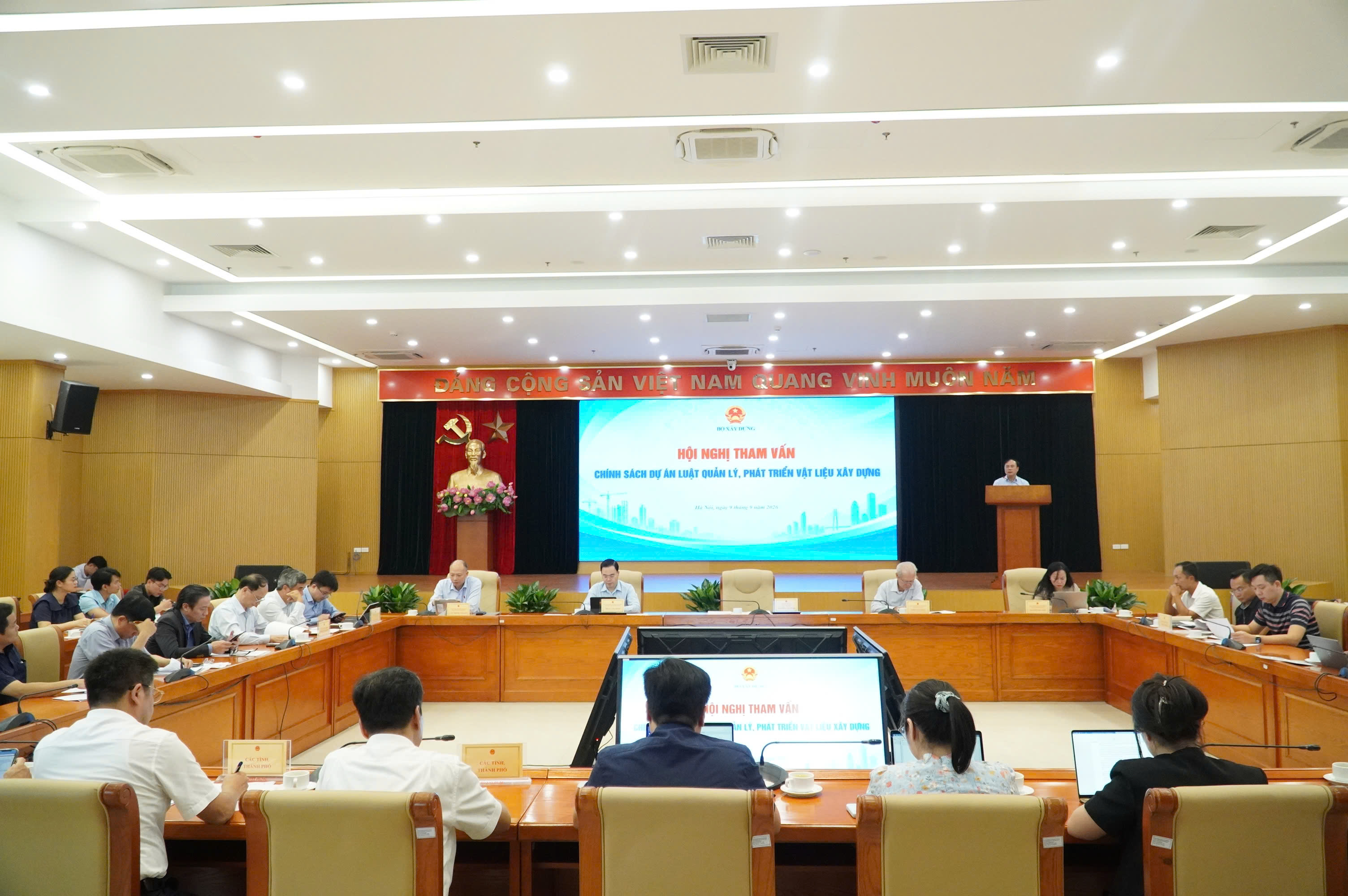 Hoàn thiện chính sách quản lý, phát triển vật liệu xây dựng theo hướng xanh và hiện đại