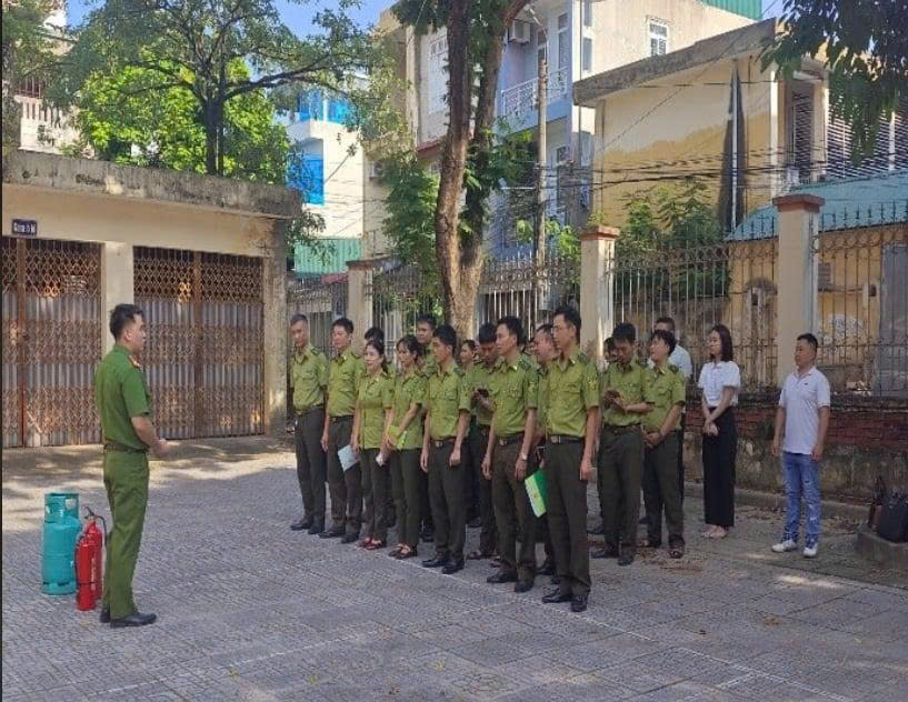 Thanh Hóa: Chi cục Kiểm lâm tổ chức tập huấn nghiệp vụ phòng cháy, chữa cháy và cứu hộ cứu nạn