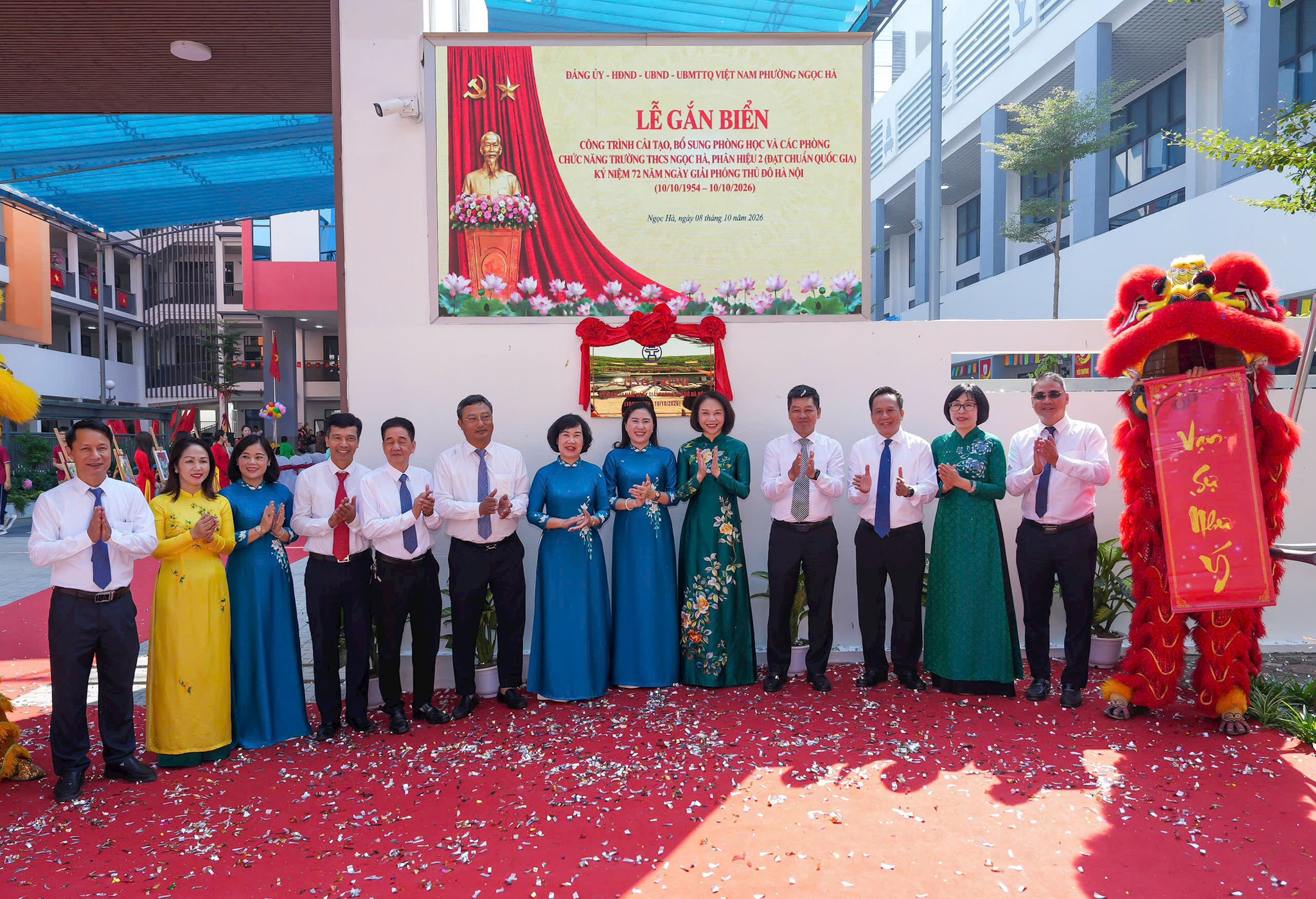 Phường Ngọc Hà gắn biển công trình trường học chào mừng Ngày Giải phóng Thủ đô