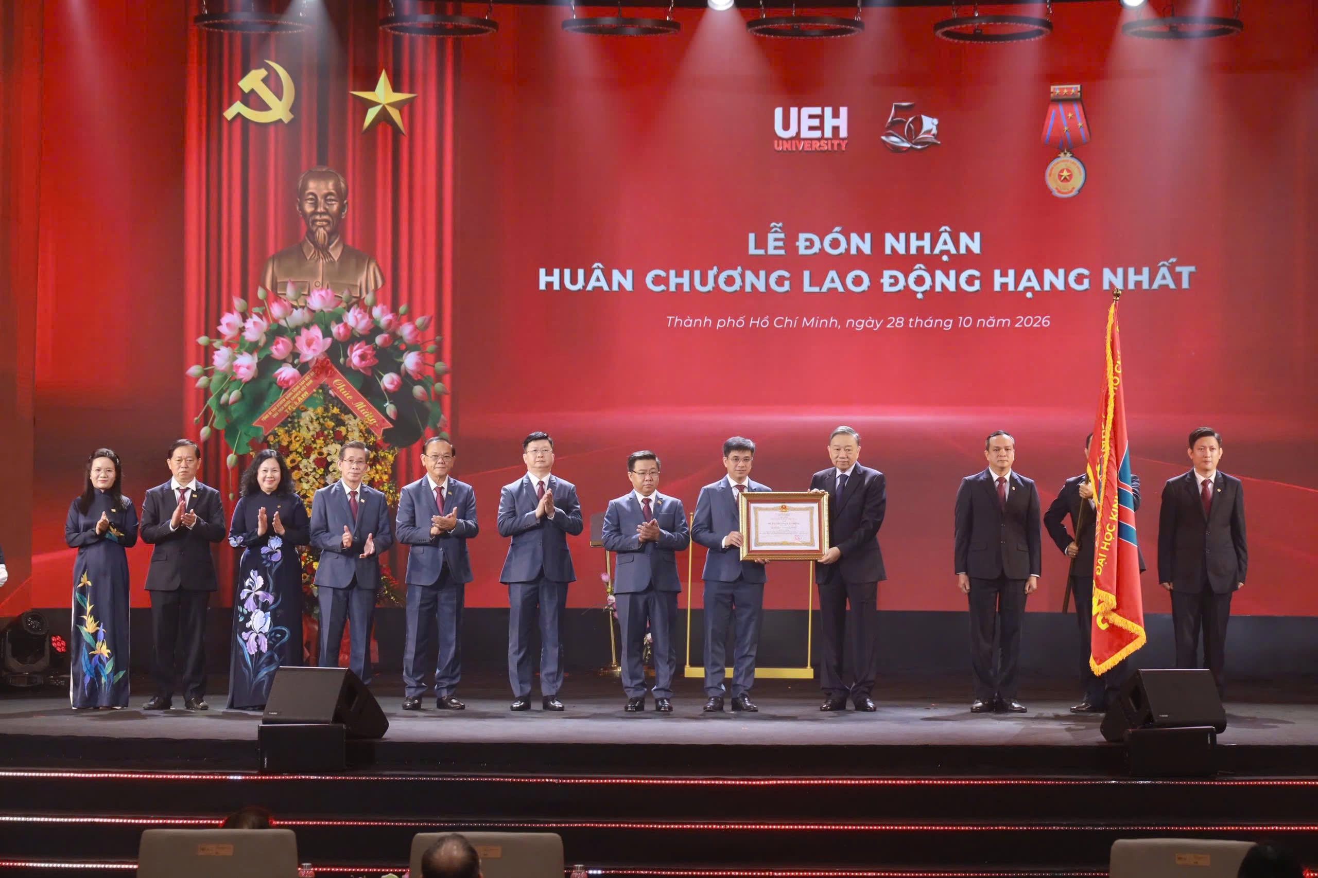  Đại học Kinh tế TP.HCM đón nhận Huân chương Lao động hạng Nhất, hướng tới phát triển bền vững