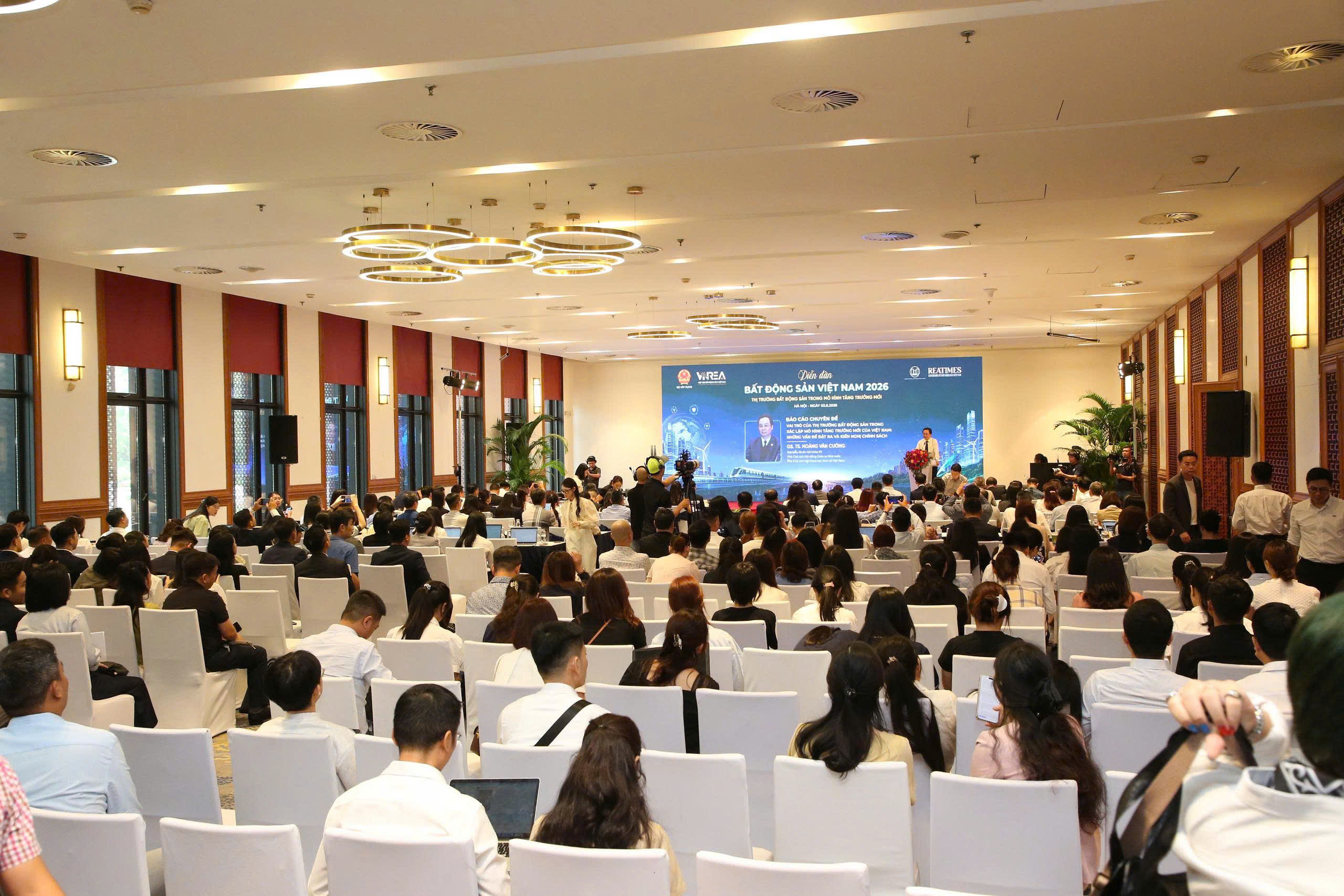 Khơi thông nguồn lực, kiến tạo không gian phát triển mới cho đô thị Việt Nam