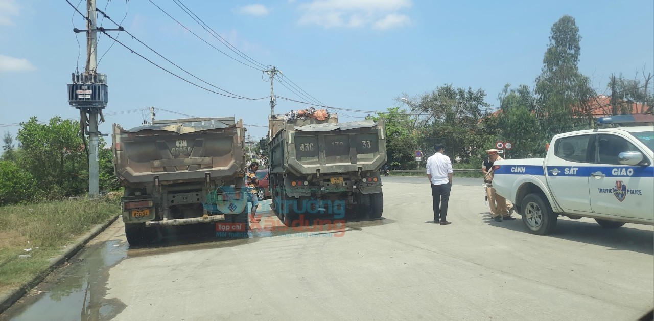 Đà Nẵng: Mạnh tay xử lý “vấn nạn” xe vận chuyển cát ướt gây ô nhiễm môi trường