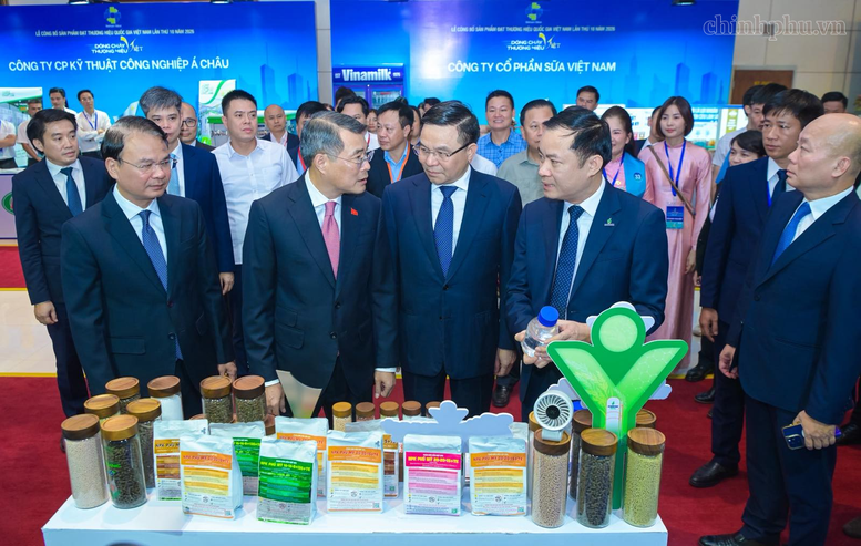 Thủ tướng Lê Minh Hưng: Doanh nghiệp thương hiệu Việt Nam phải trở thành lợi thế cạnh tranh chiến lược