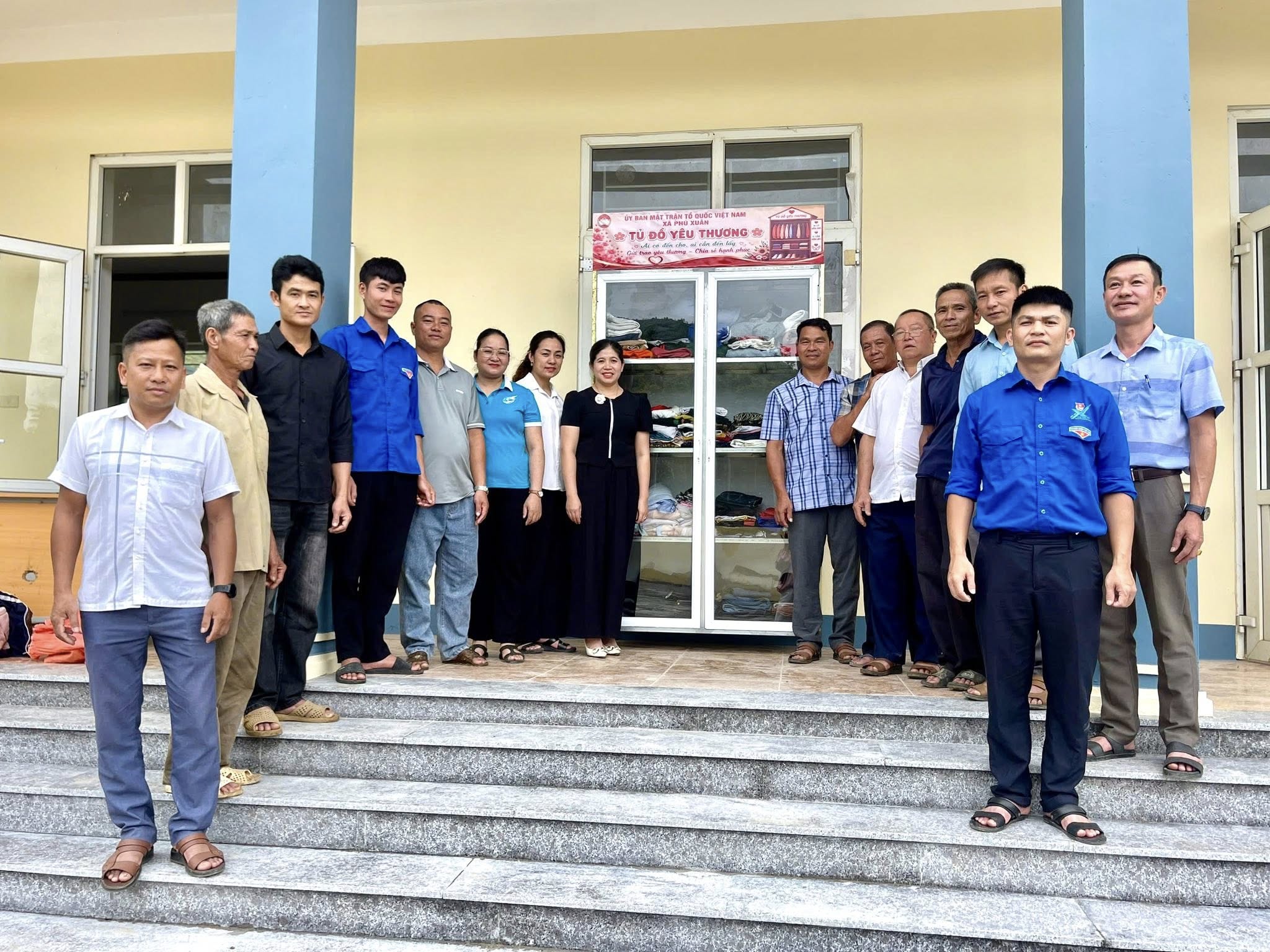 Xã Phú Xuân (Thanh Hoá) ra mắt mô hình “tủ đồ yêu thương”