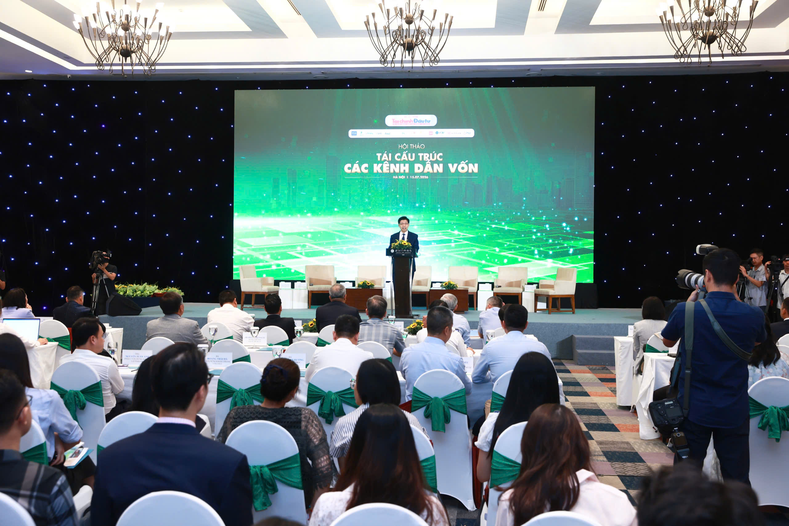 Khơi thông dòng vốn, thúc đẩy tăng trưởng kinh tế bền vững