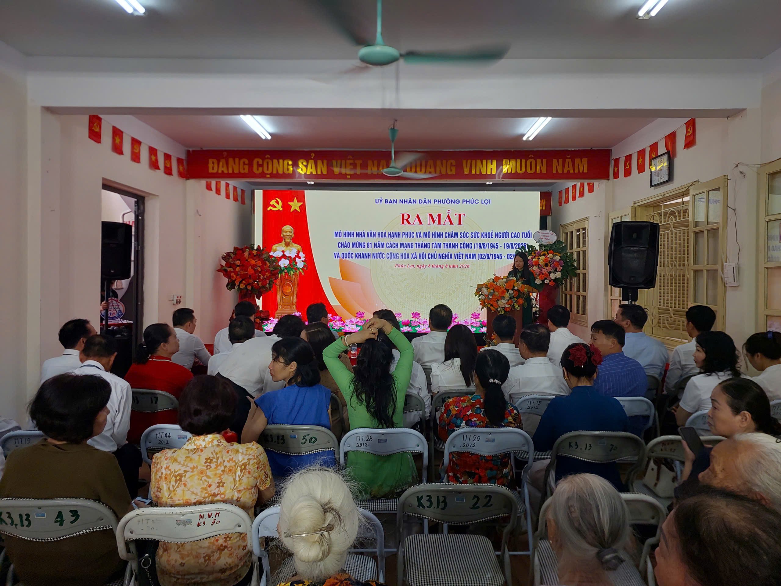 Phường Phúc Lợi ra mắt mô hình Nhà văn hóa hạnh phúc và chăm sóc sức khỏe người cao tuổi