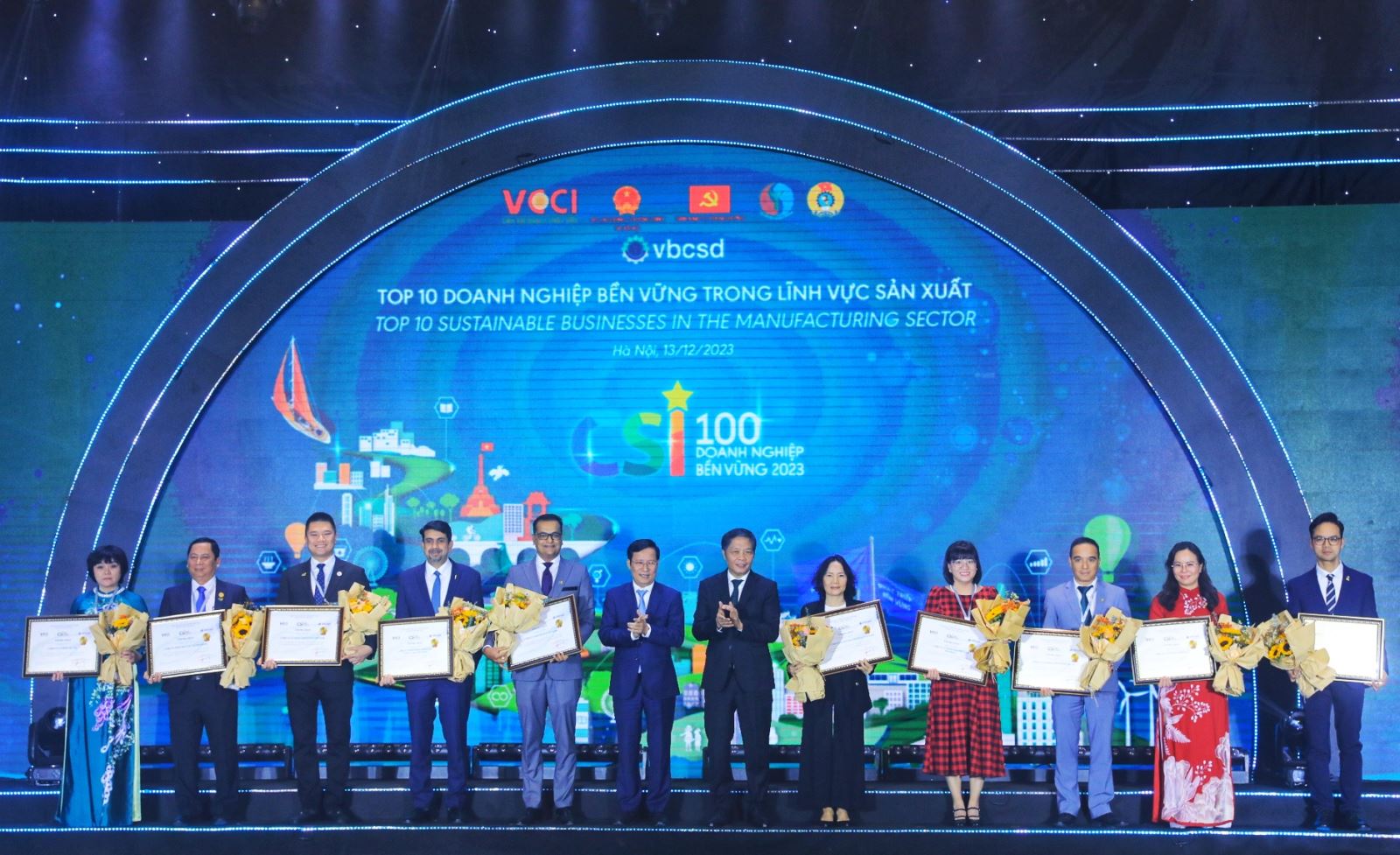 Công bố 100 doanh nghiệp bền vững tại Việt Nam năm 2023