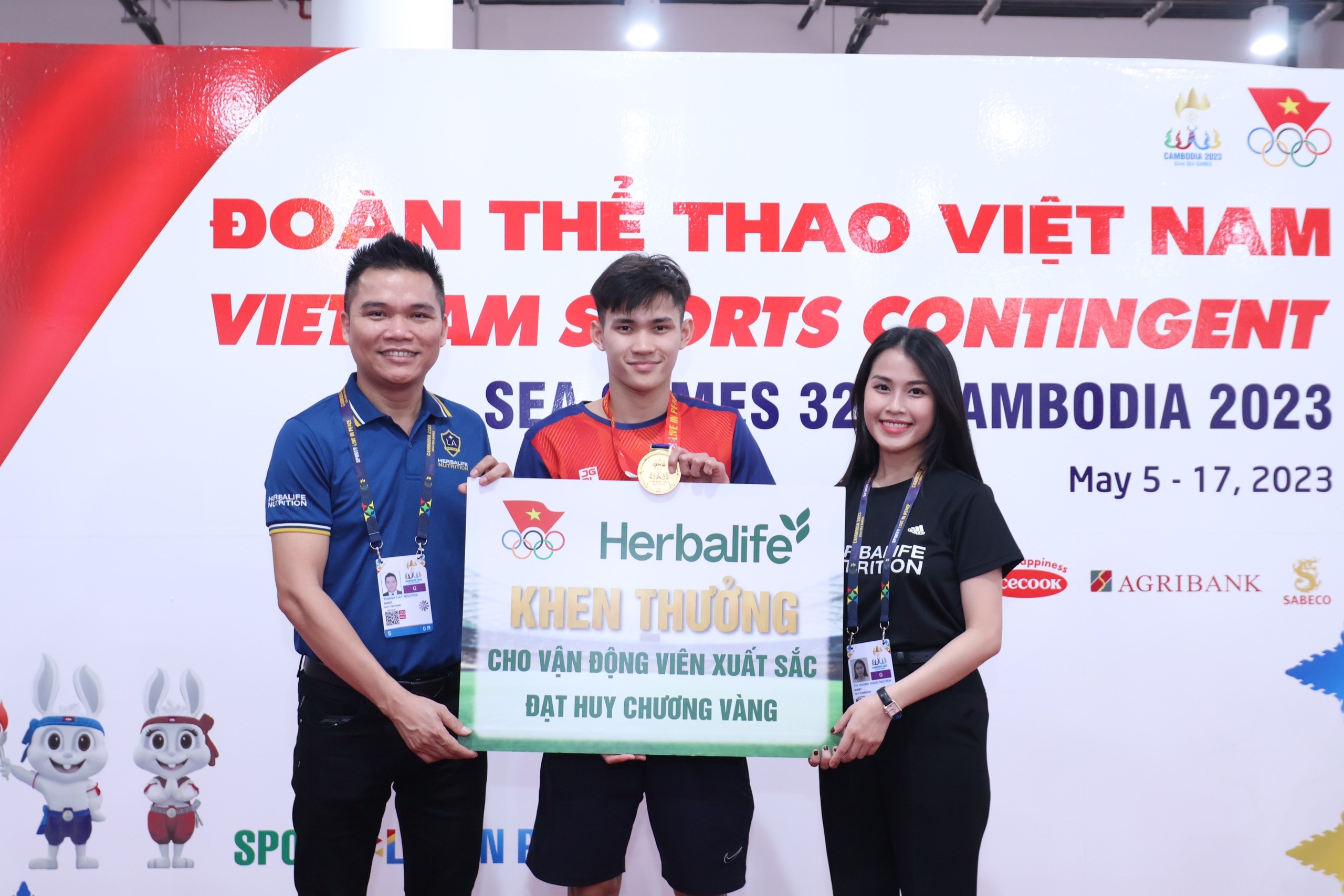 Herbalife Việt Nam thưởng nóng cho các vận động viên đạt Huy chương Vàng tại SEA Games và ASEAN Para Games 32