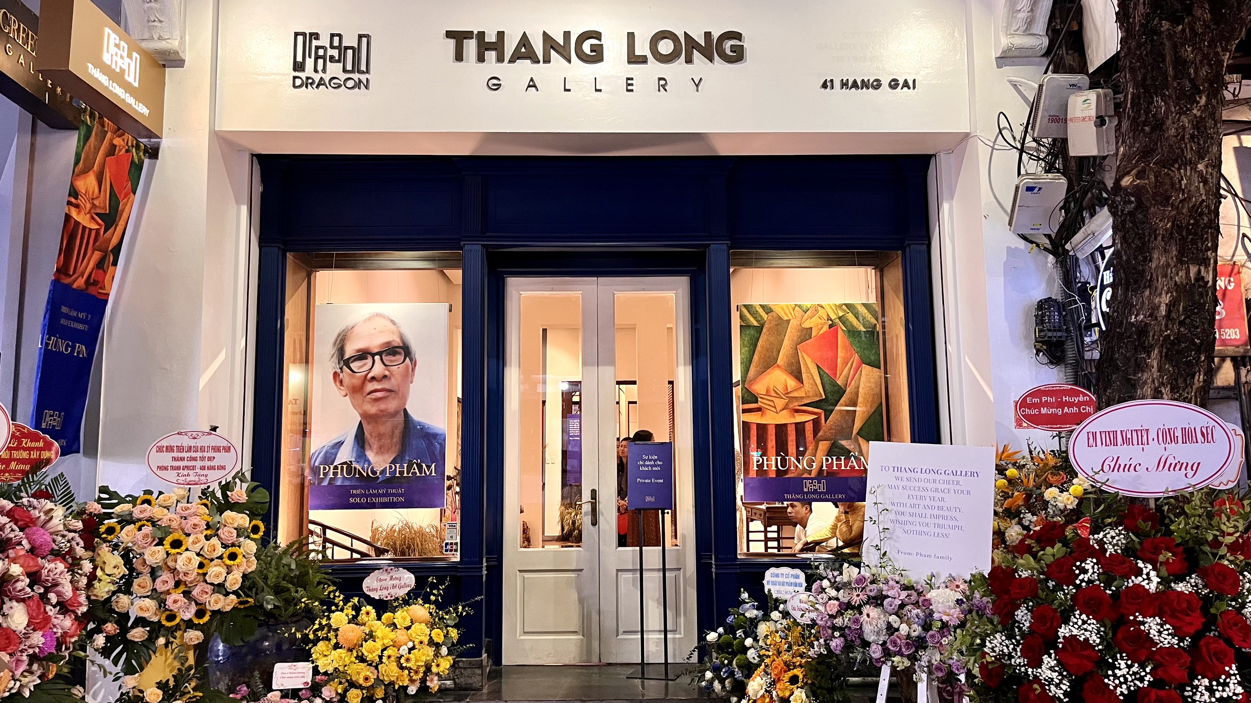 Đến Thăng Long Gallery (41 Hàng Gai, Hà Nội) thưởng lãm tranh sơn mài của họa sĩ Phùng Phẩm