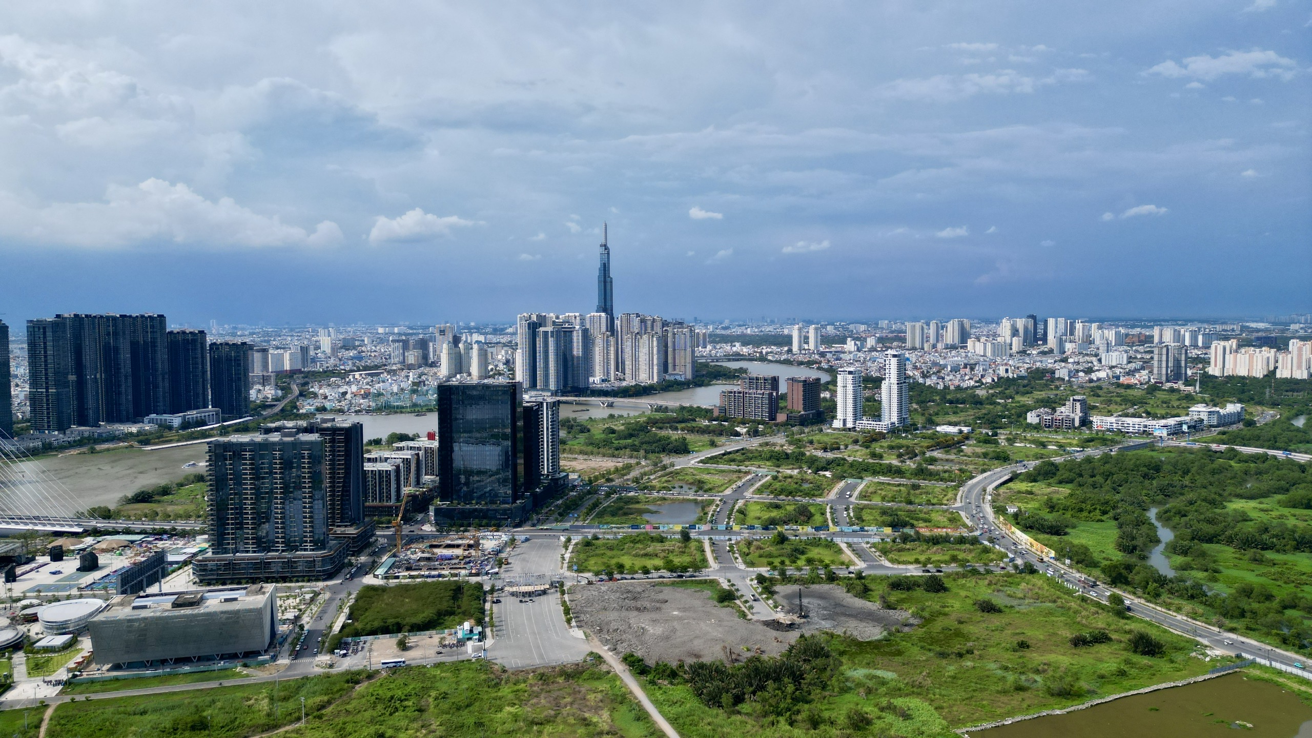TP.HCM tháo gỡ hàng trăm dự án, khơi thông nguồn lực bất động sản