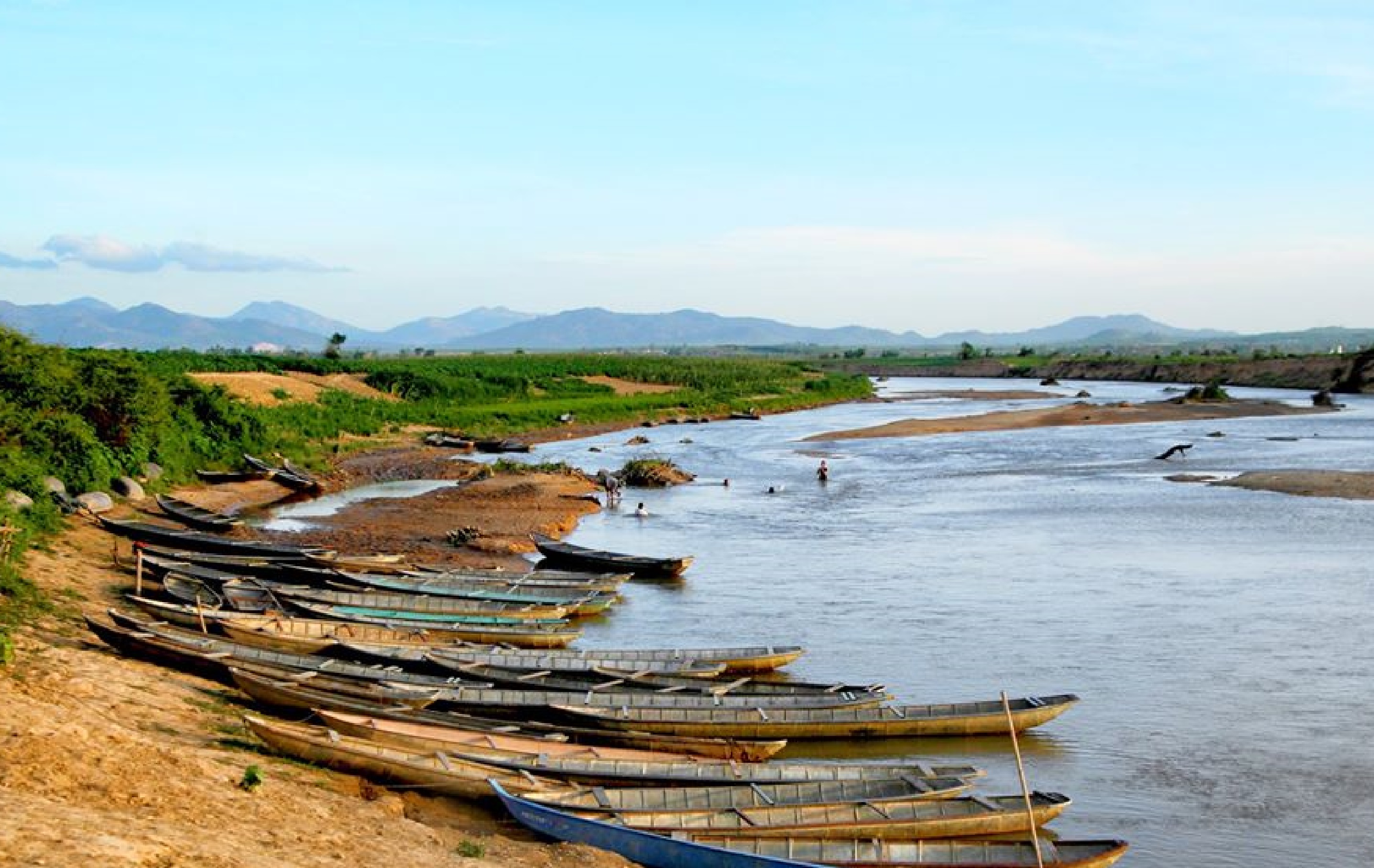 Thao thiết một triền sông