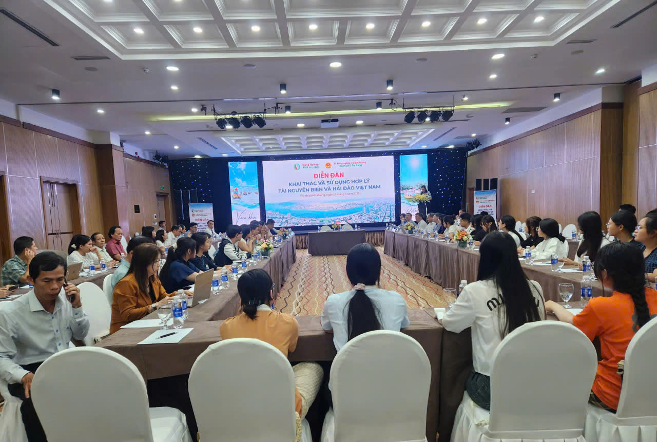 Kinh tế biển Việt Nam cần chuyển từ khai thác sang phát triển bền vững