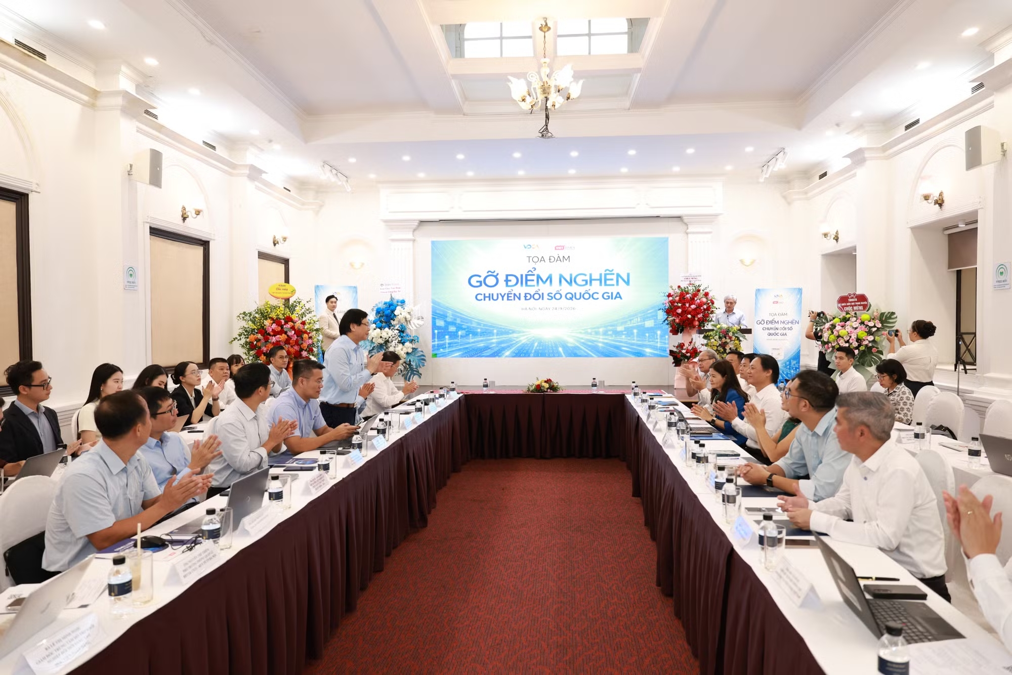 Chuyển đổi số quốc gia: Tập trung tháo gỡ điểm nghẽn về dữ liệu và nhân lực