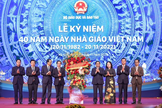 Bảo đảm để tất cả mọi người đều có quyền tiếp cận với nền giáo dục ưu việt của nước nhà