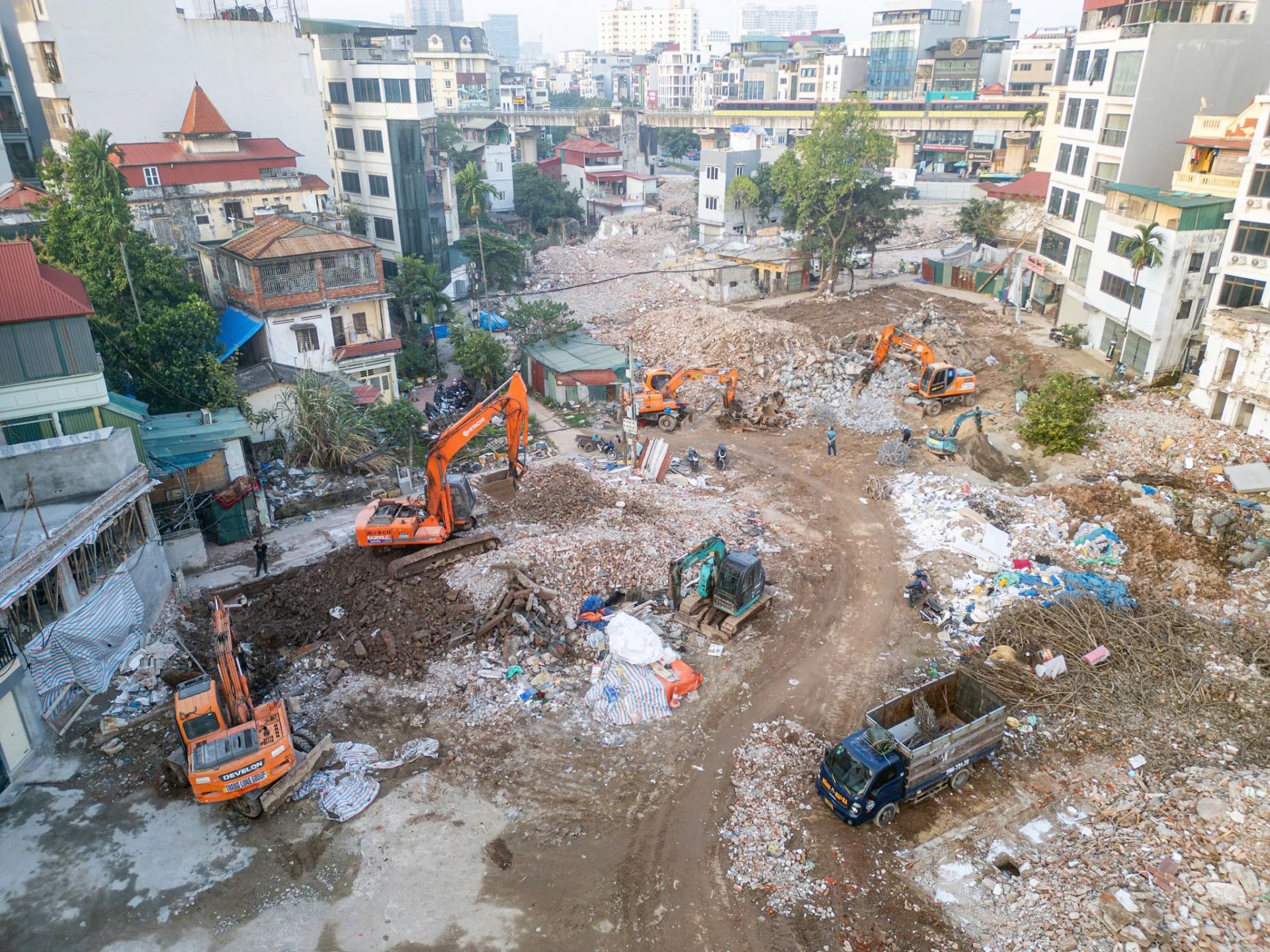 Đẩy nhanh tiến độ dự án trọng điểm, siết chặt trách nhiệm thực thi