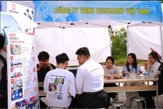 Học viện Chính sách và Phát triển: Kết nối sinh viên với thị trường lao động năm 2026