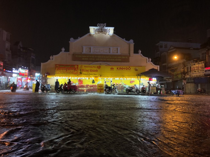 Quản lý đô thị trong ứng phó với ngập lụt: Nghiên cứu trường hợp TP. Hồ Chí Minh Việt Nam