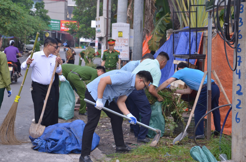 UBND phường Nếnh, tỉnh Bắc Ninh ra quân hưởng ứng Ngày Môi trường thế giới năm 2026