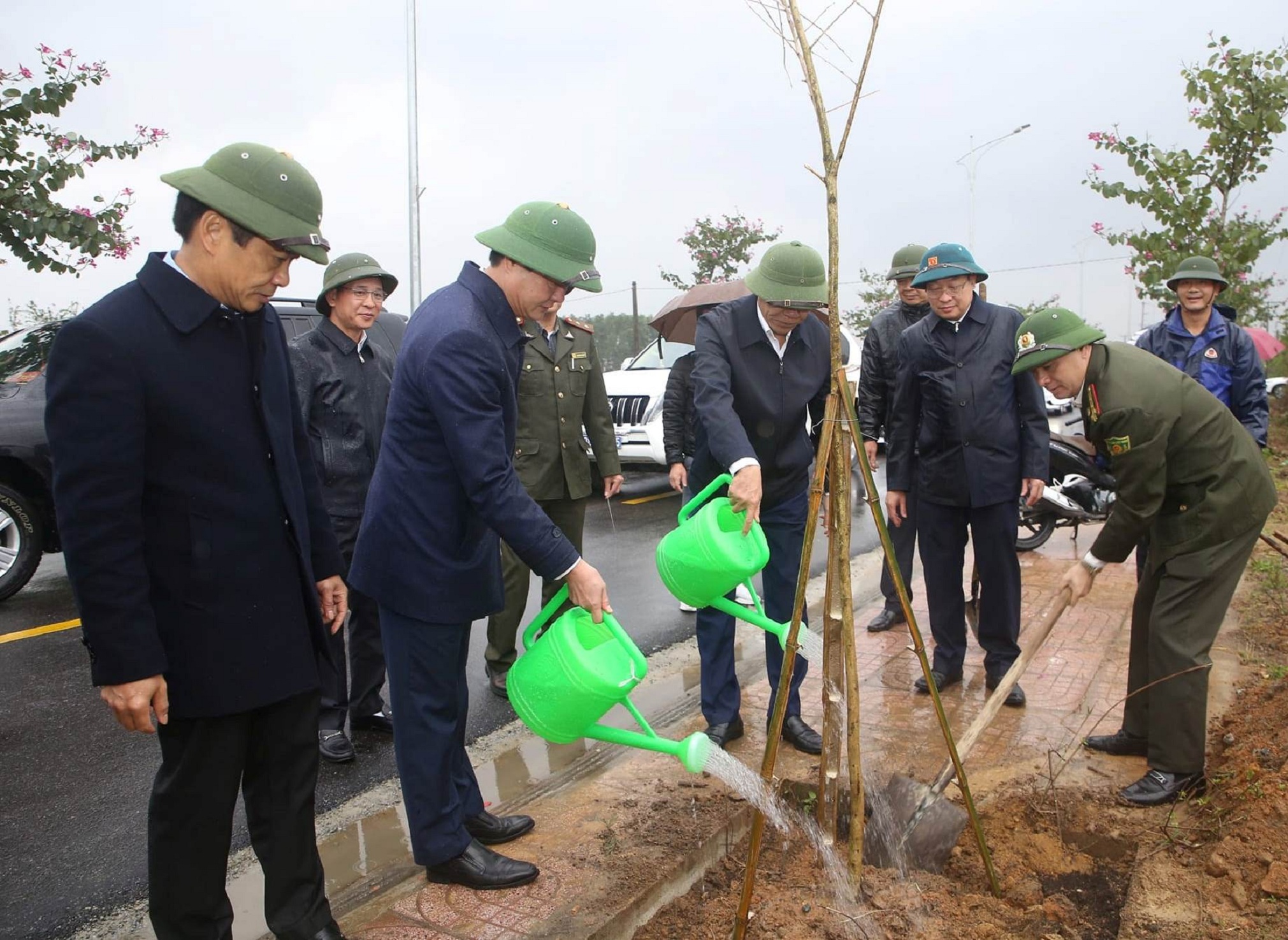 Hà Tĩnh trồng hơn 1,2 triệu cây xanh trong dịp đầu xuân Quý Mão