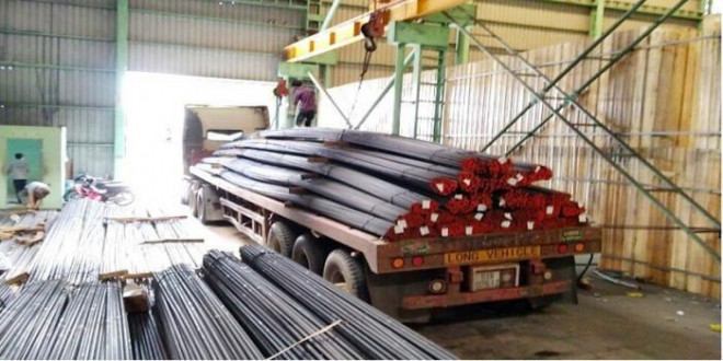 Thép rớt giá, có còn giảm tiếp?
