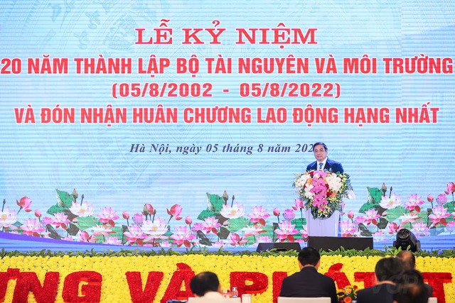 Giải phóng các nguồn lực tài nguyên cho phát triển kinh tế-xã hội theo hướng bền vững, kinh tế tuần hoàn, giảm phát thải *