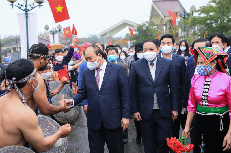 Chủ tịch nước: "Chúng ta phải có trách nhiệm gìn giữ vẻ đẹp văn hóa riêng biệt của mỗi dân tộc"