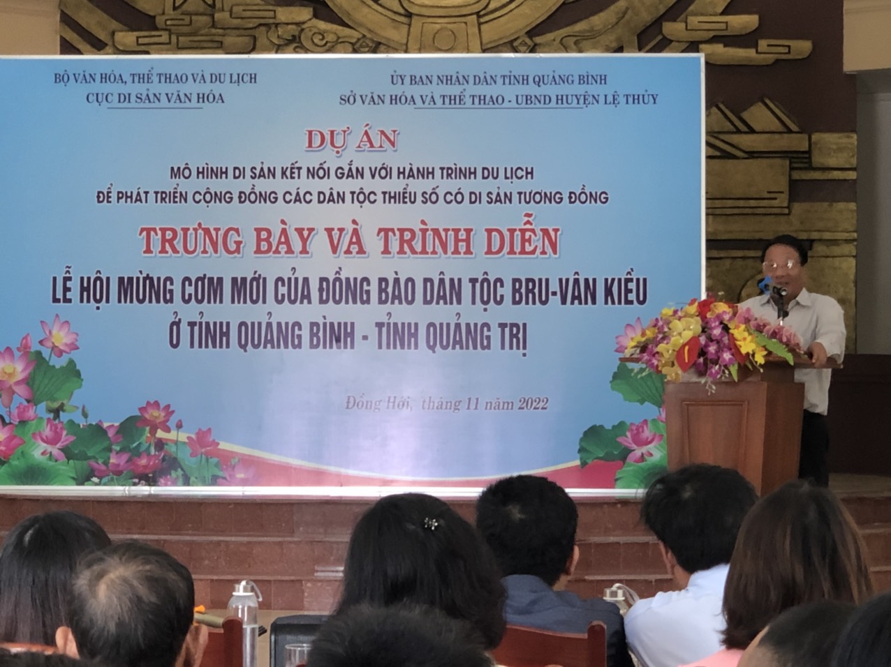 Quảng Bình: Trưng bày và trình diễn lễ hội “ Mừng cơm mới” của đồng bào dân tộc Bru – Vân Kiều.