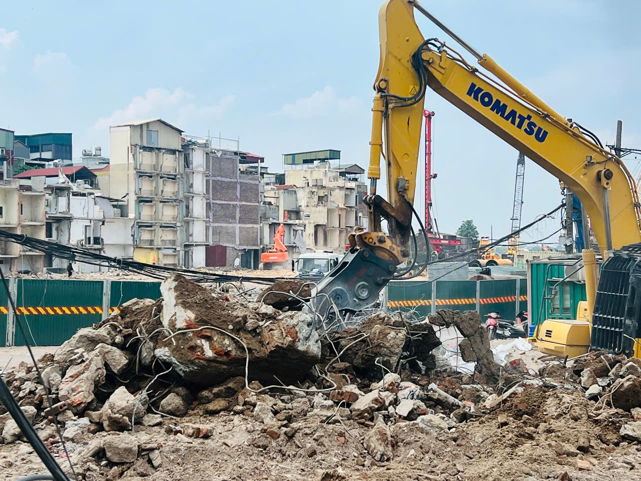 Hà Nội công khai 81 vị trí tập kết tạm đất đào, bùn thải và chất thải xây dựng