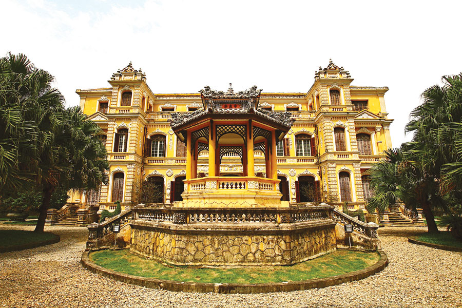 Nhận diện sự giao thoa văn hóa, kiến trúc Pháp - Việt, trường hợp các công trình thuộc địa tại Huế