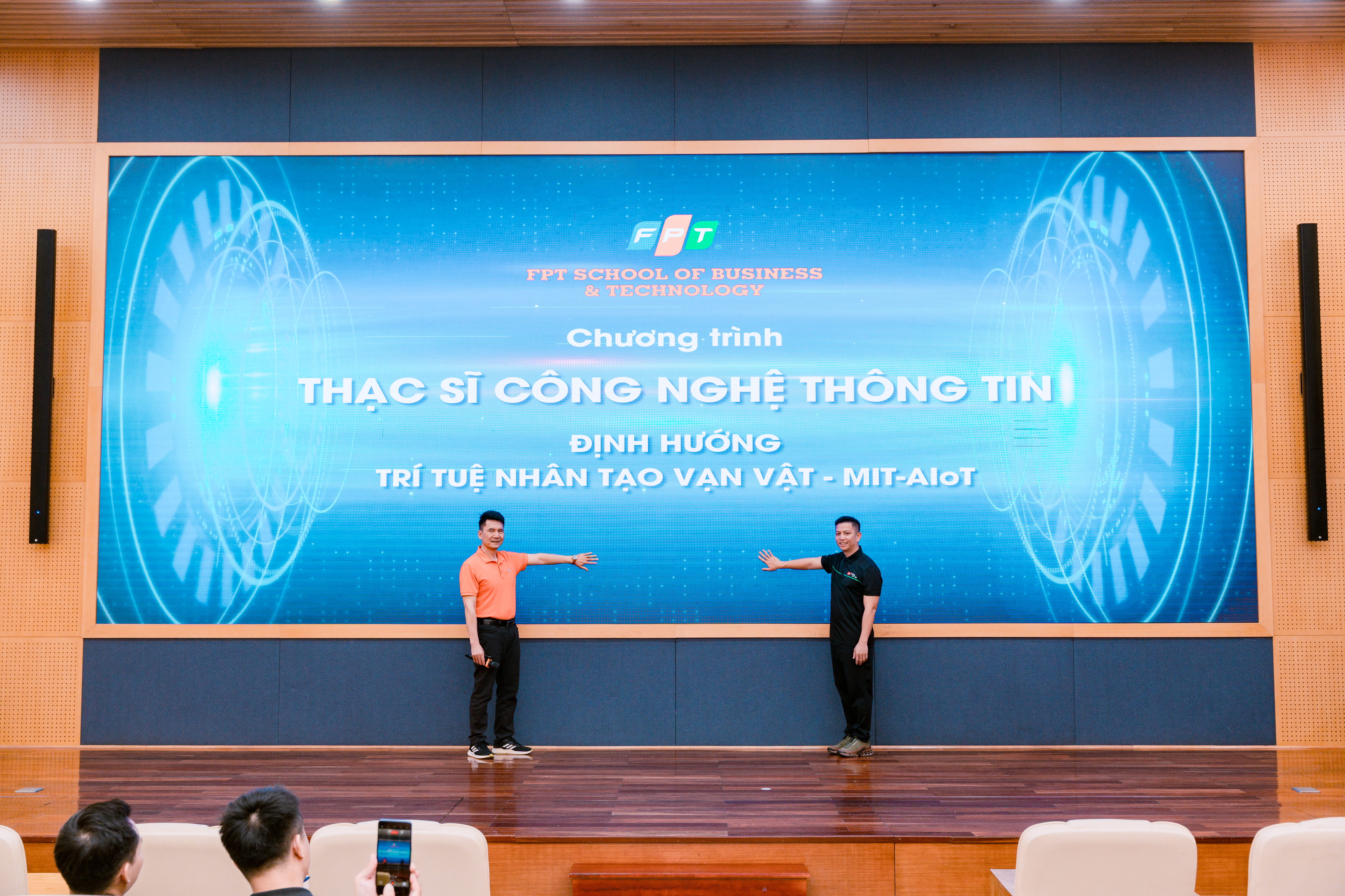 Đô thị thông minh và yêu cầu nhân lực làm chủ công nghệ AIoT