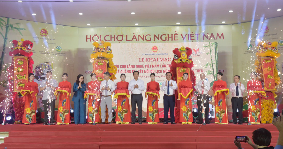 Phát triển làng nghề gắn với bảo tồn văn hóa và bảo vệ môi trường
