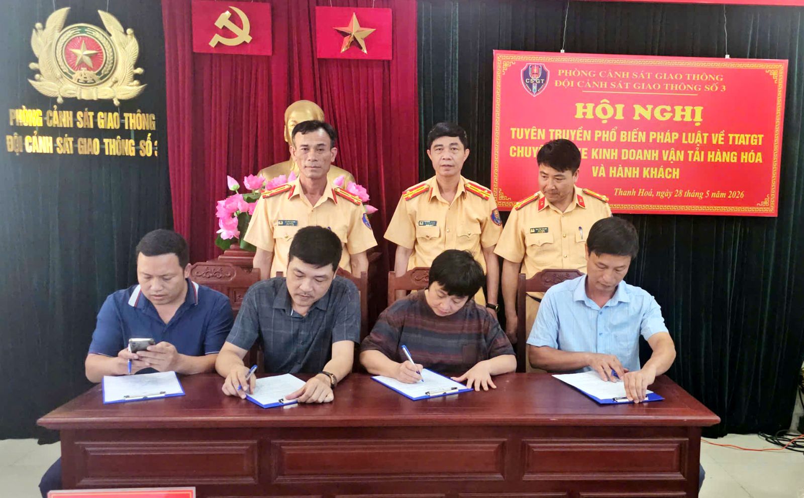Thanh Hóa: Đẩy mạnh tuyên truyền, phòng ngừa tai nạn giao thông trong hoạt động vận tải hàng hóa. 