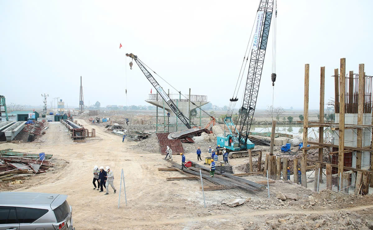 Từ 1/7/2026, nhiều công trình xây dựng phải mua bảo hiểm bắt buộc khi thi công