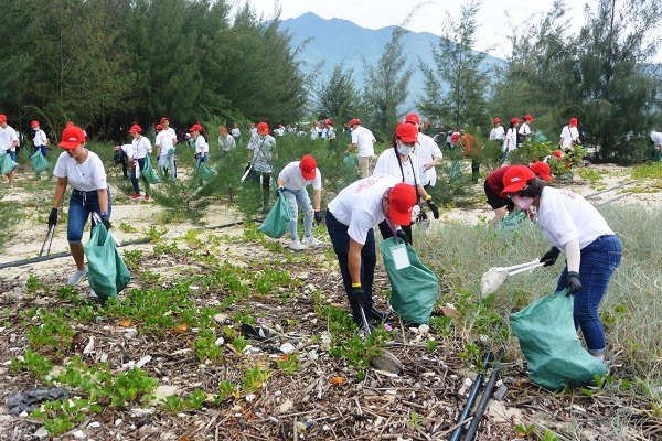 Đà Nẵng: Hơn 800 người hưởng ứng ngày hội môi trường "Đại Dương Xanh"