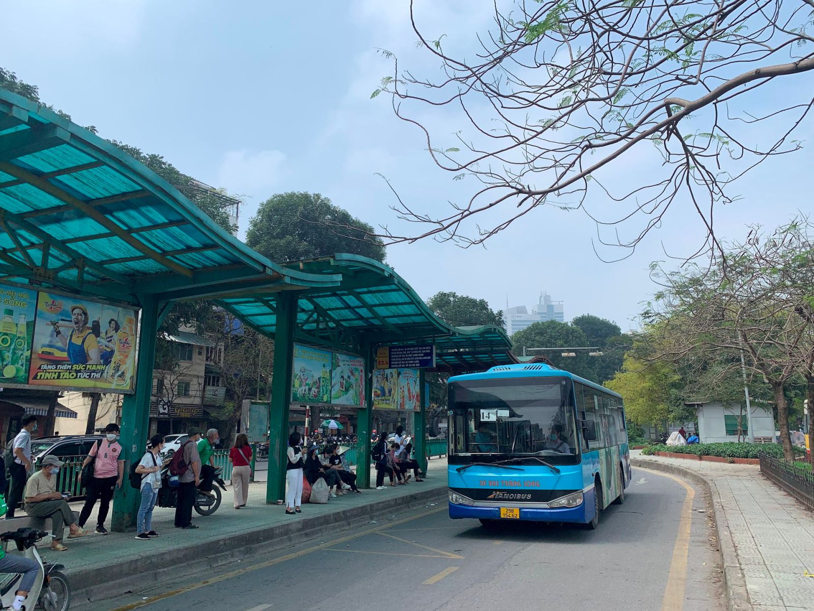 Hà Nội yêu cầu báo cáo đề xuất tăng giá vé xe buýt