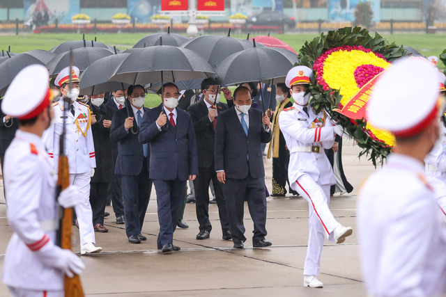 Lãnh đạo Đảng, Nhà nước vào Lăng viếng Chủ tịch Hồ Chí Minh