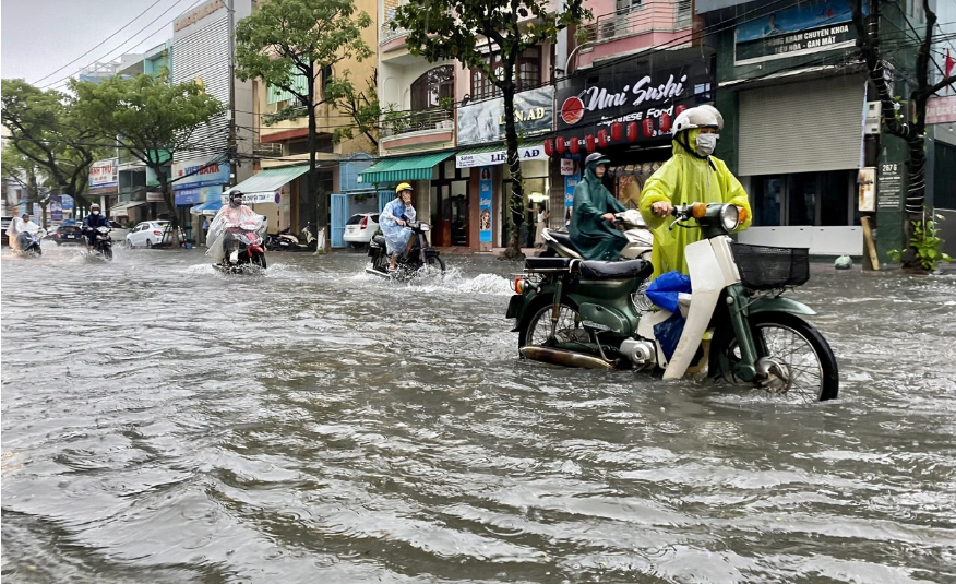 Dự báo thời tiết ngày 15/10: Từ Hà Tĩnh đến Bình Định có mưa rất to