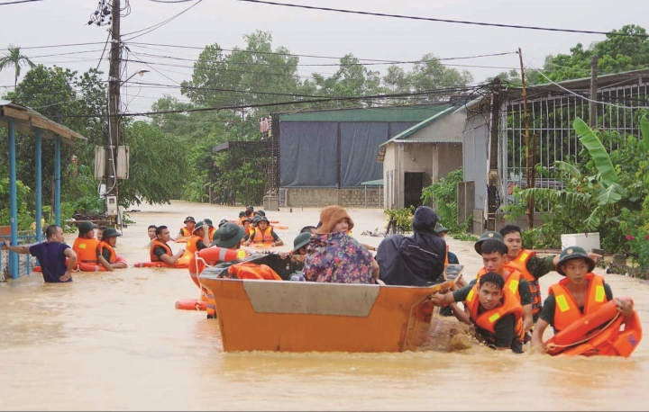 Dự báo thời tiết ngày 13/10: Từ Hà Tĩnh đến Quảng Nam có rất to, nguy cơ ngập lụt, sạt lở đất