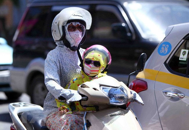 Dự báo thời tiết ngày 13/7: Nhiều khu vực ngày nắng nóng, có nơi trên 39 độ C, chiều tối mưa dông