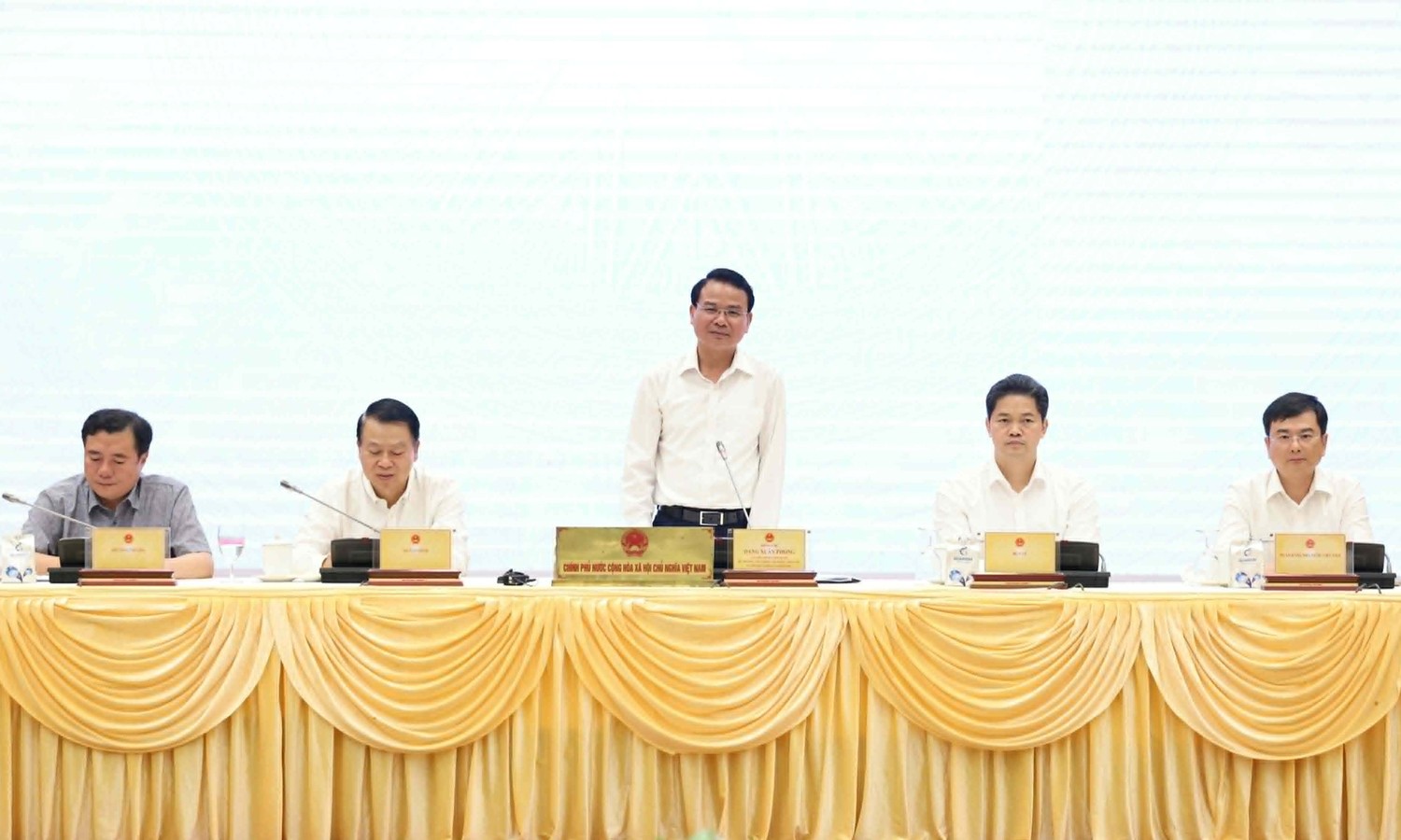 Từ 1/7, cơ quan hành chính phải họp báo định kỳ ít nhất mỗi quý