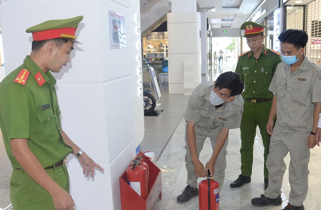 Thủ tướng ban hành Công điện tháo gỡ khó khăn, vướng mắc trong phòng cháy, chữa cháy