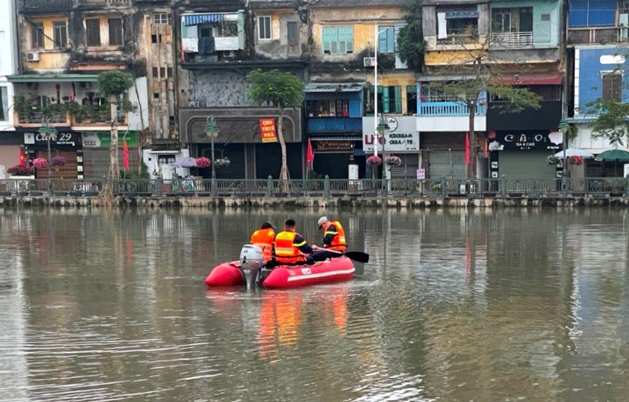 Hải Phòng: Kịp thời cứu 01 người và tìm kiếm người nhảy sông tự tử